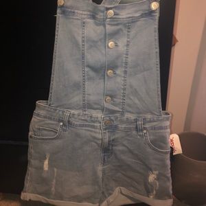 Overall shorts